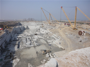 皇(huang)室啡(fei)鑛(kuang)山